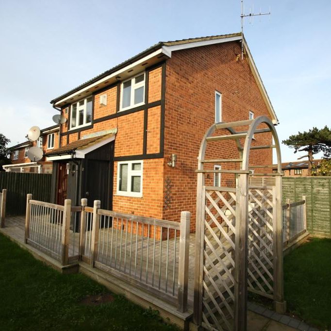 Bramley Way, Hounslow, TW4 5EJ - Photo 1