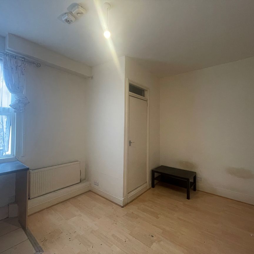 apartment to rent Northam Road, Southampton, SO14 - Photo 1