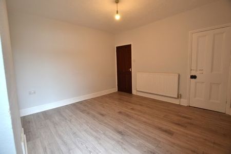 3 Bedroom Terrace Available - Photo 4