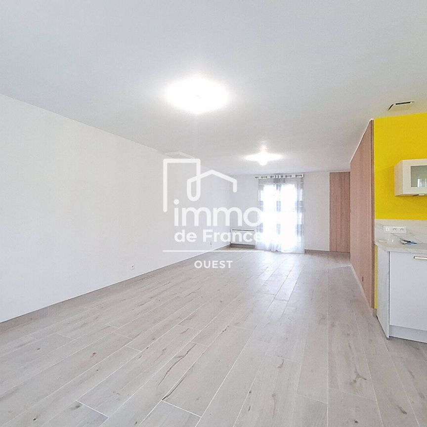 Location maison 3 pièces 91.22 m² à Évron (53600) - Photo 1