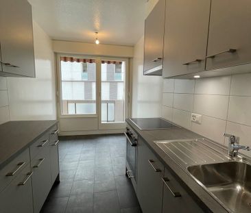 Proche Jonction : 4 pièces avec balcon - Foto 3