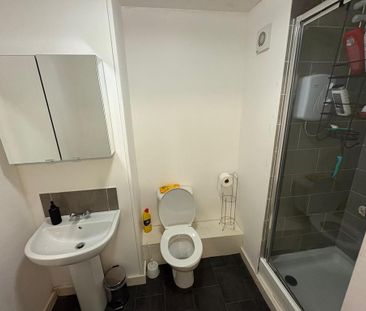 1 bedroom flat to rent - Photo 6