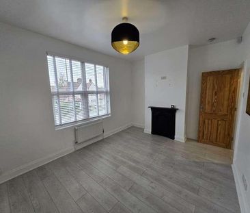 Leonard Road, Edmonton, N9 - Photo 4