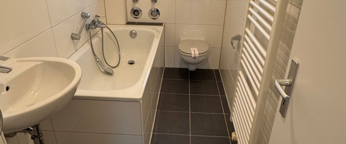 *** Das ist etwas für Sie! Attraktive Altbauwohnung in grüner Lage! *** - Foto 1