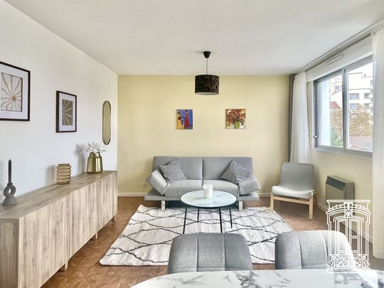 Location Appartement 2 pièces 59m² LYON 8ème - Photo 1