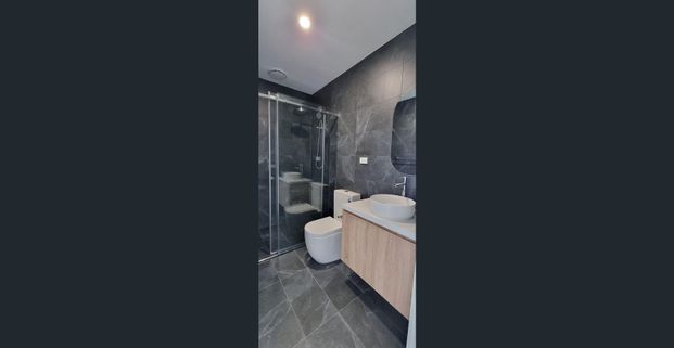 Modern Brand New 3 Bed, 3 Bath Townhouse for Rent - Photo 1