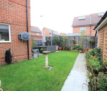 4 bedroom detached house to rent - Photo 1