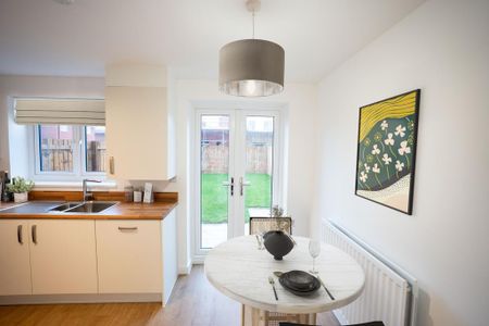 3 bedroom semi-detached house to rent - Photo 4