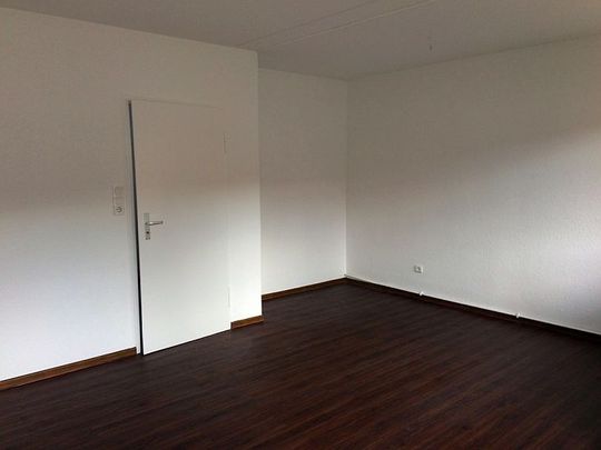 + 1 Zimmer mit modernisiertem Badezimmer + - Foto 1