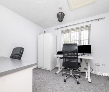 2 bedroom semi-detached house to rent - Photo 5