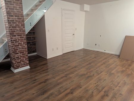 For Lease - 215 Queen Street Unit# 221, Brampton, Ontario - Photo 2