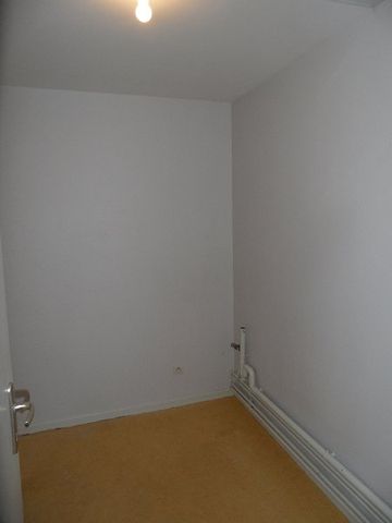 APPARTEMENT T3 A LOUER - Photo 2