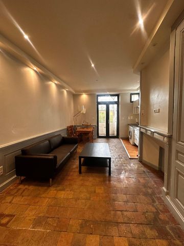 Location Appartement 1 pièce 32m² LYON 7ème - Photo 2