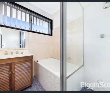 Ready to Move In – 2 Bedroom Villa Unit! - Photo 3