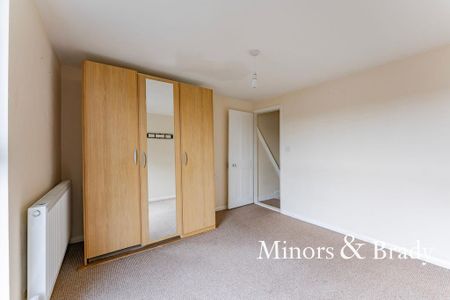 2 bedroom terraced house to rent - Photo 5