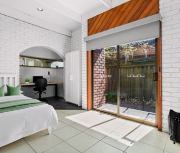 Double Room - Photo 2