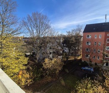 Gemütliche 2 Zimmer- Wohnung mit Südbalkon und Parkplatz in Chemitz... - Foto 1