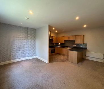 3 bedroom flat to rent - Photo 1