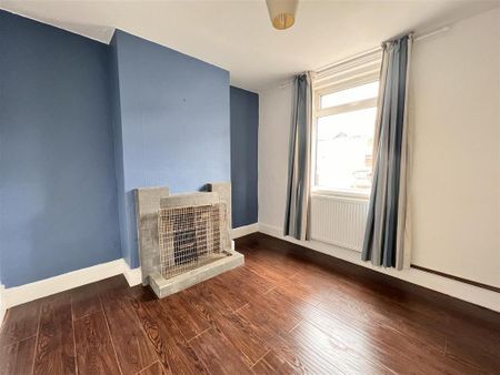 2 bedroom terraced house to rent - Photo 2