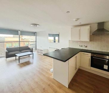 3 bedroom flat to rent - Photo 2