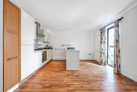 2 bedroom flat to rent - Photo 5