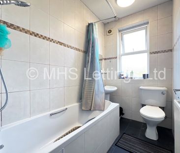 4 Bedroom Mid Terraced House for rent in Ash Road - Photo 1