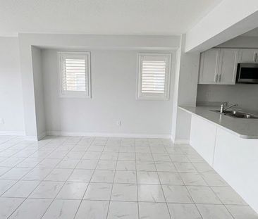 For Lease - 215 Remembrance Road, Brampton, Ontario - Photo 4