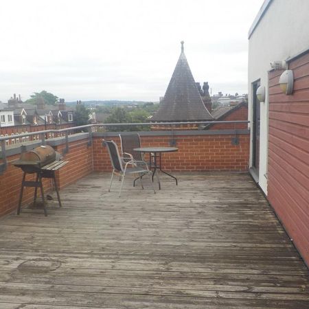 2 bedroom flat to rent - Photo 3