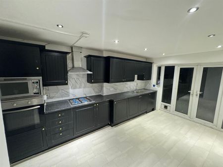 Mellitus Street, Acton - Photo 3