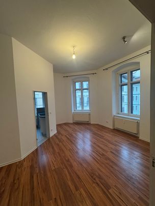 kleine, gemütliche 4- RWE mit Balkon und Einbauküche in der Görlitzer Altstadt ! - Photo 1
