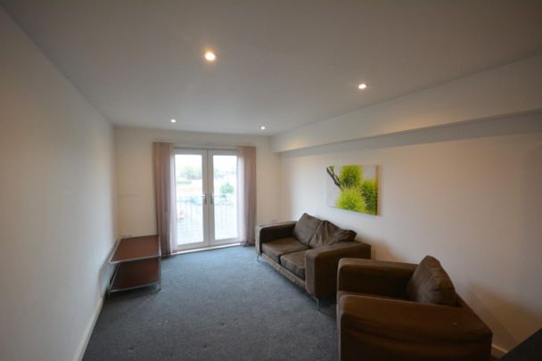 2 bed Apartment for Rent - Photo 1