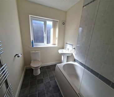 2 bedroom terraced house to rent - Photo 4