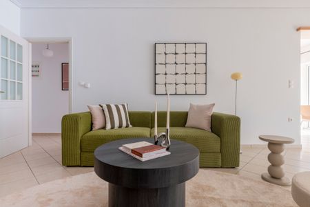 The Glyfada Getaway – 3BR with Balcony - Photo 5