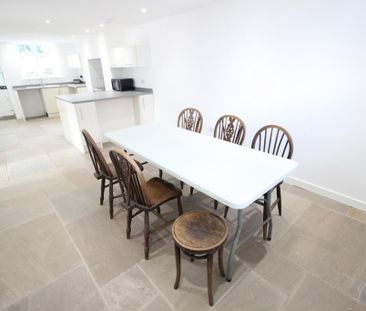 4 bedroom detached house to rent - Photo 4