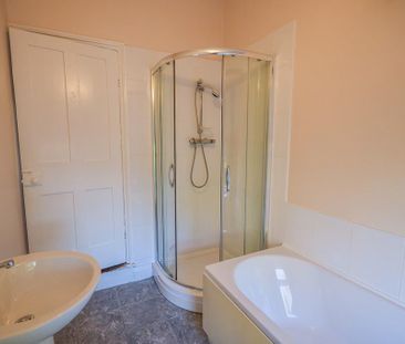 2 bedroom semi-detached house to rent - Photo 5