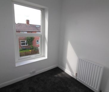 2 bedroom House To Let - Photo 5