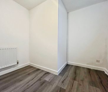 Heol Y Pia, CAERPHILLY - Photo 4