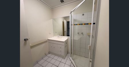 Prime City Living – Furnished Apartment with Stunning Views - Photo 5