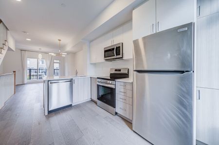 For Lease - 80B Tisdale Avenue, Toronto, Ontario - Photo 4
