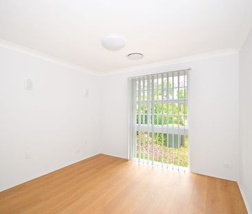 15 Larken Avenue, Baulkham Hills, NSW 2153 - Photo 1