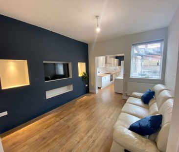 St. Catherines Grove Room 2 - Photo 1