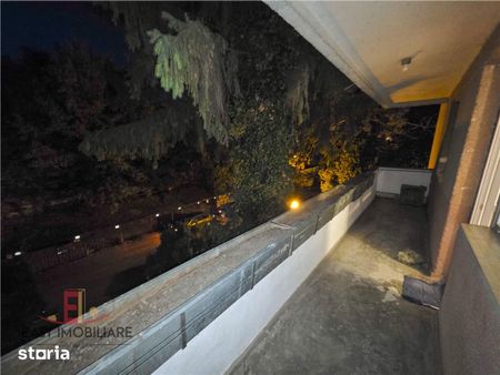 Apartament 3 camere, UMF, Aleea Cornisa, etaj 2, Targu Mures - Fotografie 4