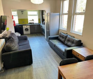 9 bedroom house to rent - Photo 3