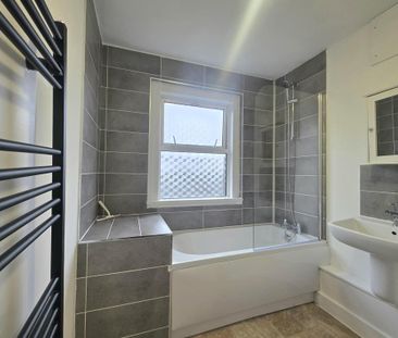 2 bedroom maisonette to rent - Photo 5