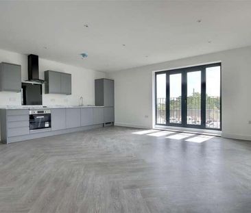 Lombardy House, Governors Walk, PO3 - Photo 6