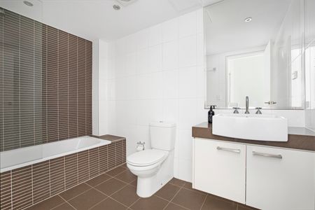 16/80 Middle Street, Randwick NSW 2031 - Townhouse For Rent | Domain - Photo 5