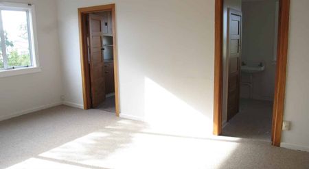 ONE BEDROOM, WEST END - Photo 4