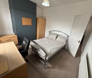 21 Albert Street- 4 Bed & 2 Bath Loughborough - Photo 3