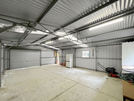 32 Edwardes Street, Black Hill - Photo 4