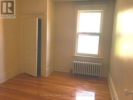 6 - 421 LISGAR STREET - Photo 4